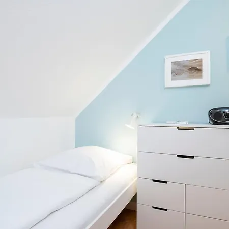 Apartment Schuetzenweg 13-15 Moewenblick